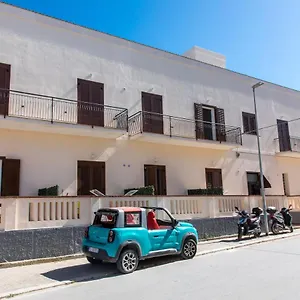 https://la-farfalla.sicilyhotelsitaly.net